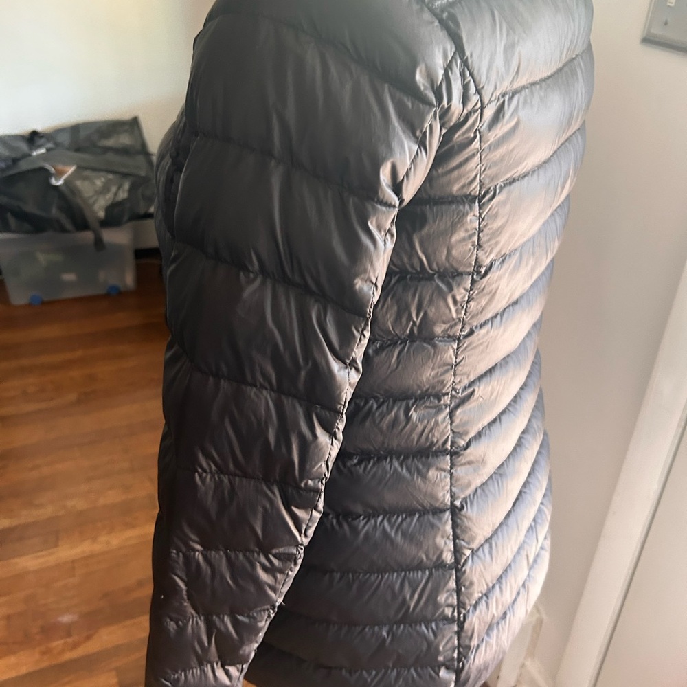 Eddie Bauer Women's Black Down Puffer Jacket Excellent Condition - Picture 4 of 13